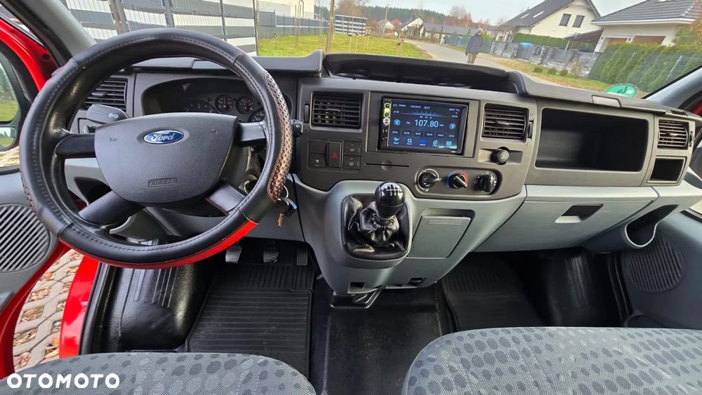 Ford Transit - 25