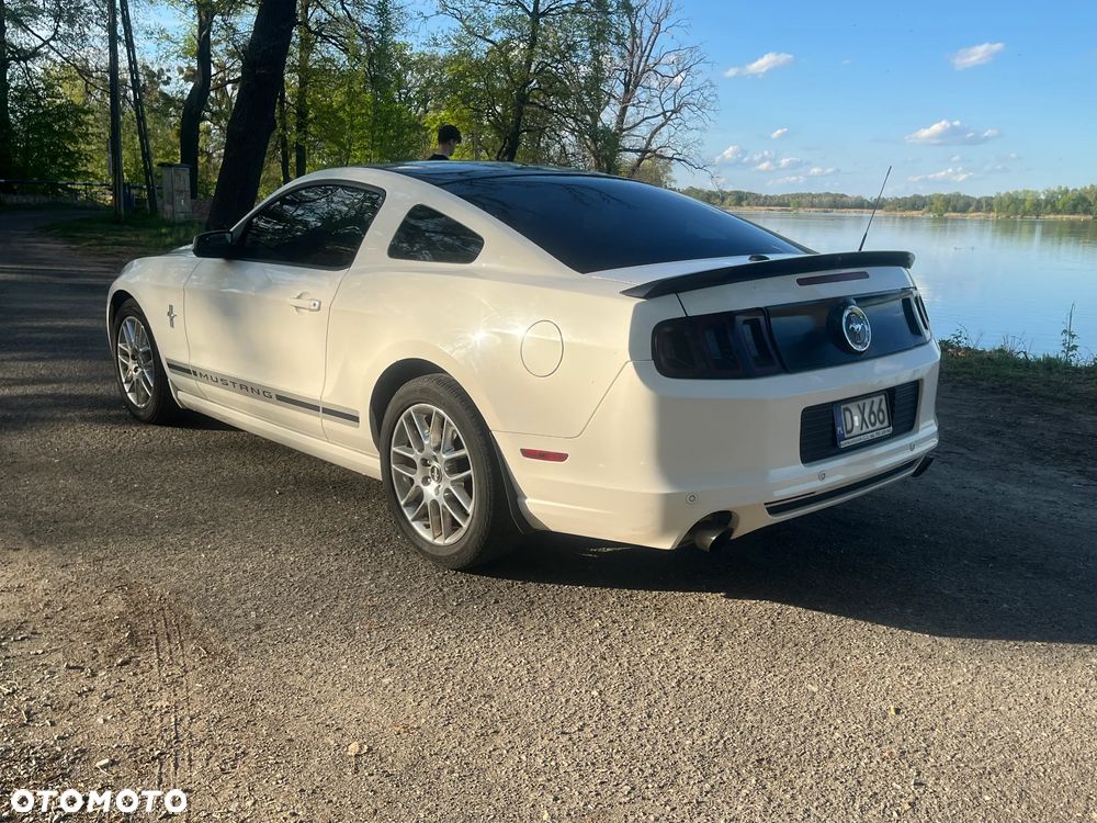 Ford Mustang 3.7 V6 Premium - 6