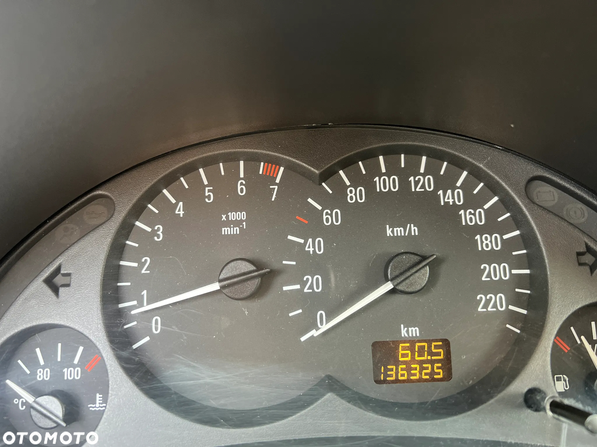 Opel Corsa 1.0 12V Base / Start - 11