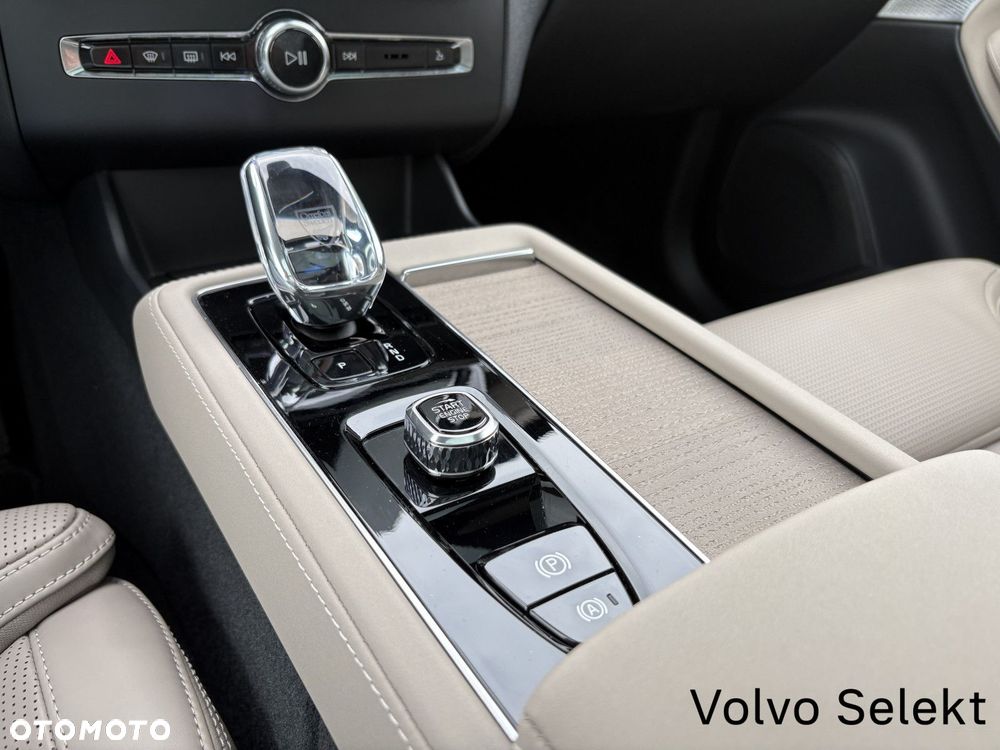 Volvo XC 90 - 18