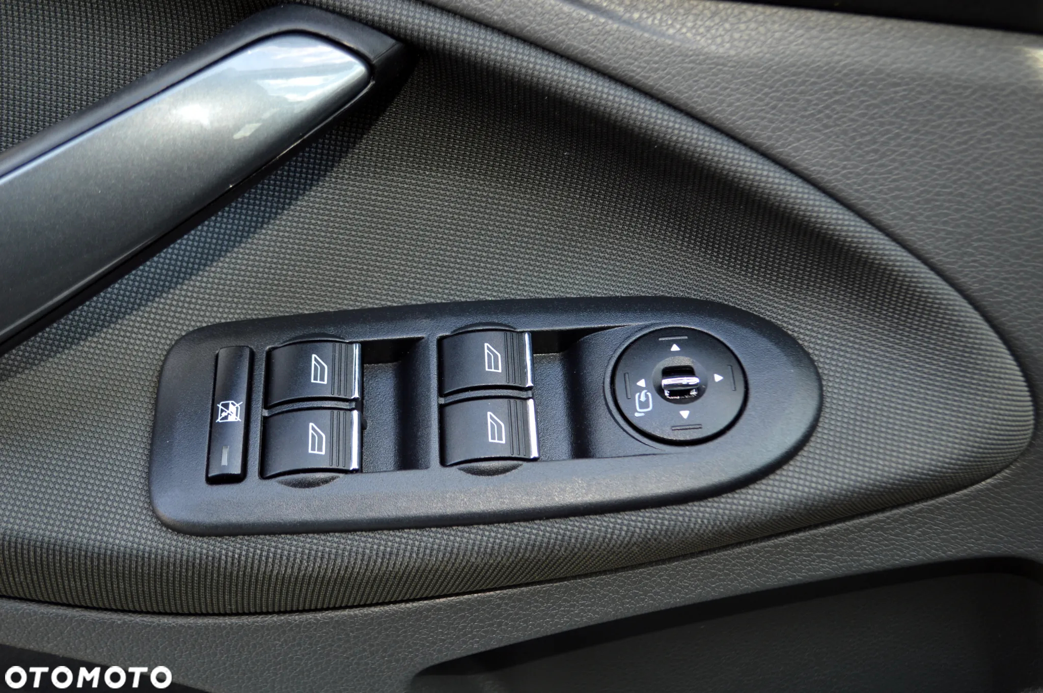 Ford Kuga 2.0 TDCi 4WD Titanium - 26