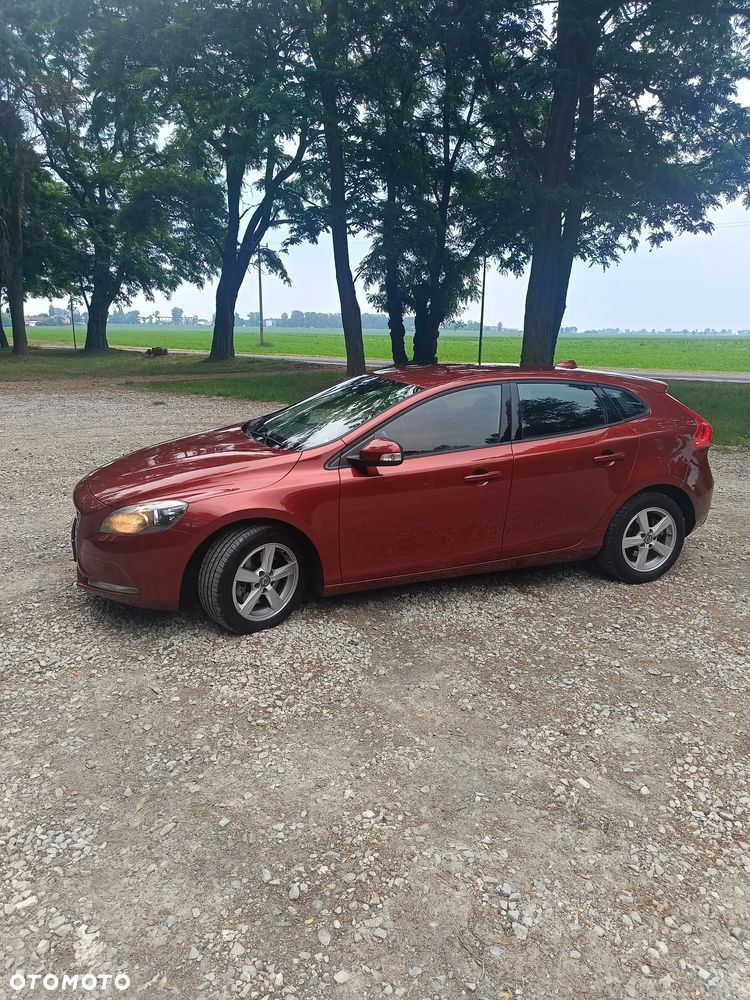 Volvo V40 D2 Drive-E Kinetic - 2