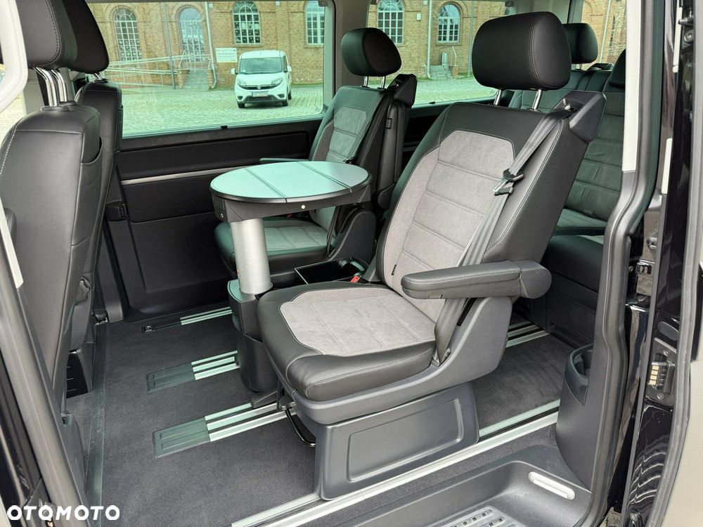 Volkswagen Multivan - 13
