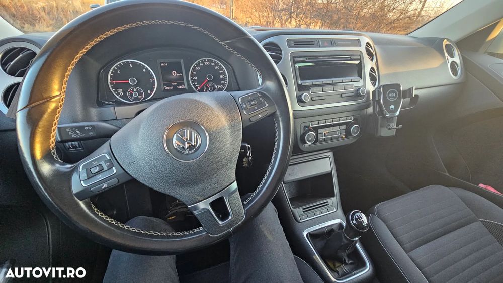 Volkswagen Tiguan 2.0 TDI 4Motion Sport & Style - 9