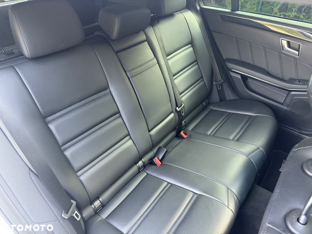 Mercedes-Benz Klasa E 63 AMG 4Matic AMG Speedshift MCT - 27