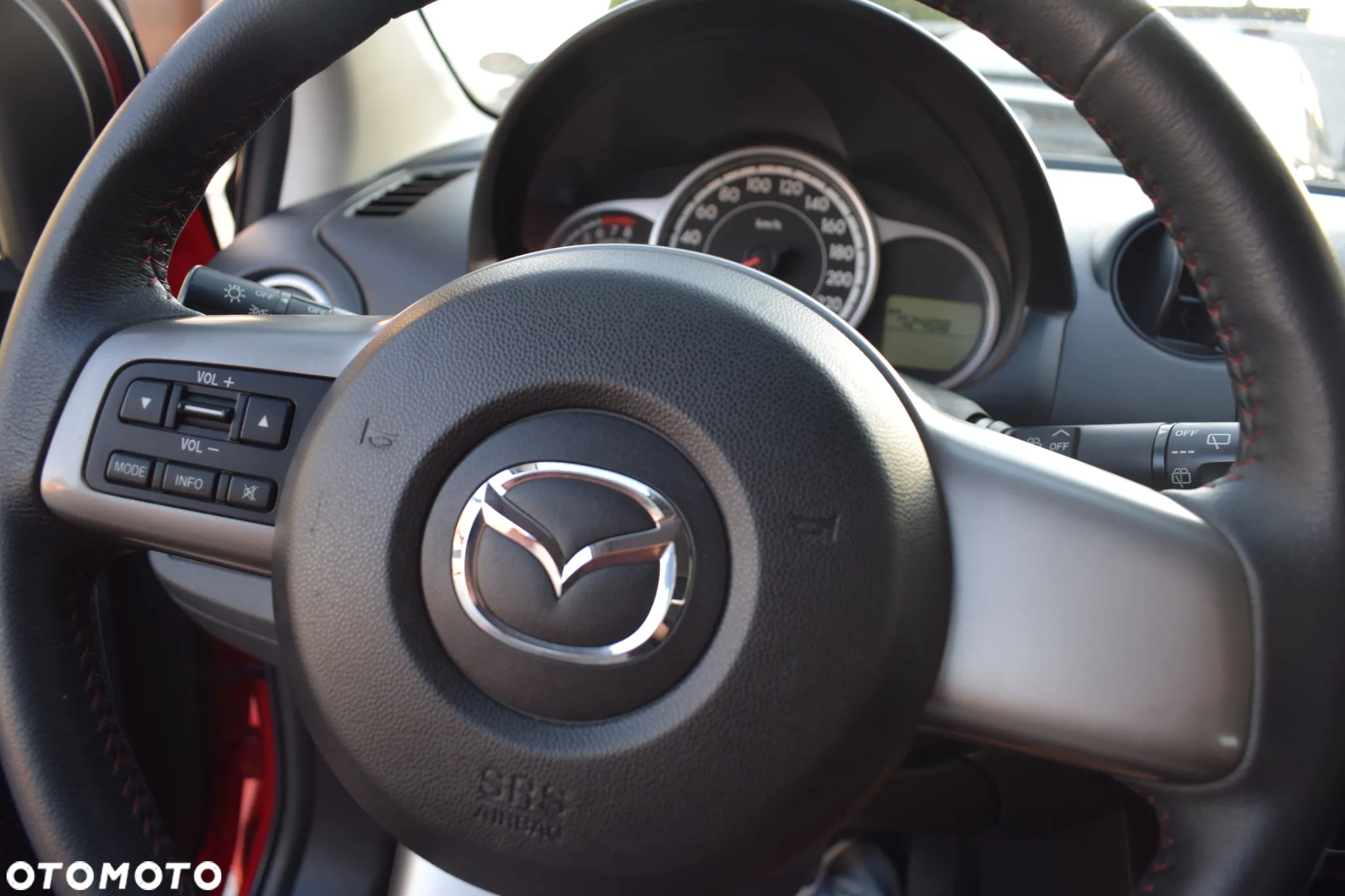 Mazda 2 1.3 Exclusive - 11