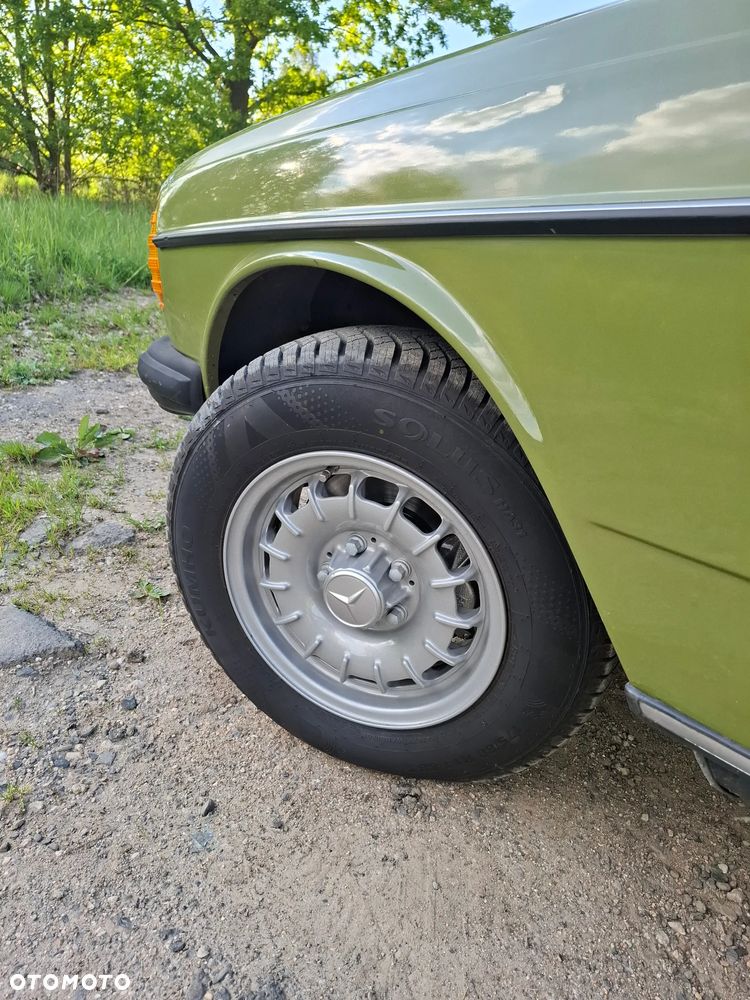 Mercedes-Benz W123 - 2