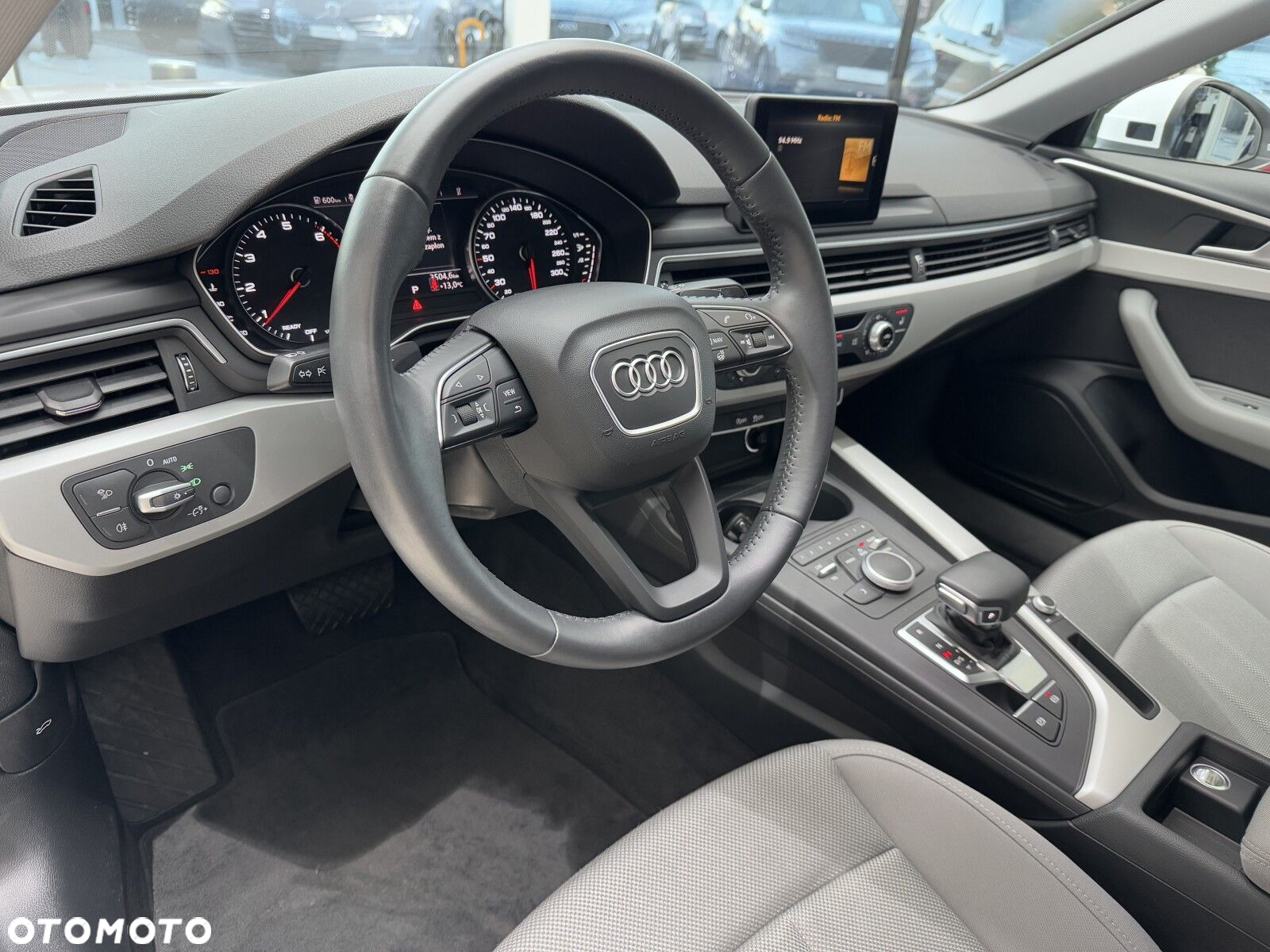 Audi A4 35 TFSI S tronic - 8