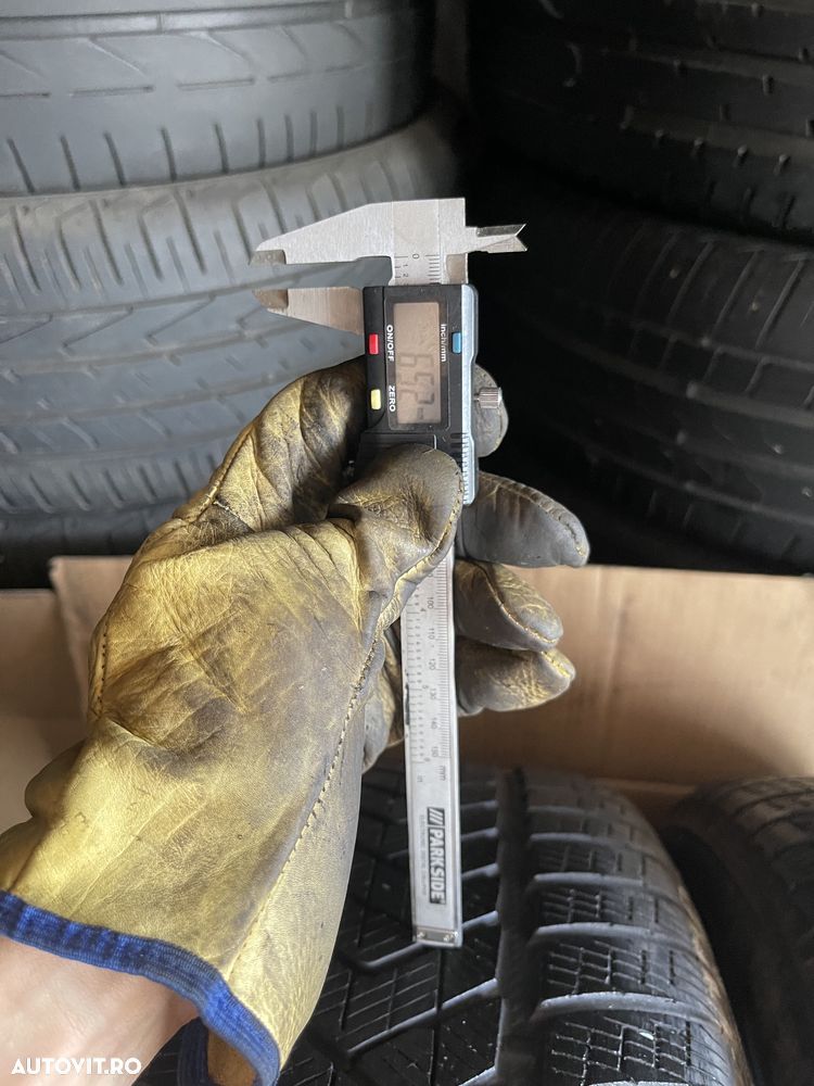 235/55/R19 Pirelli Scorpion Winter - 4