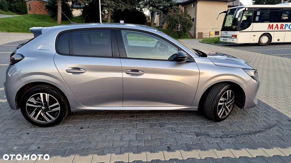 Peugeot 208 PureTech 100 EAT8 Allure - 6
