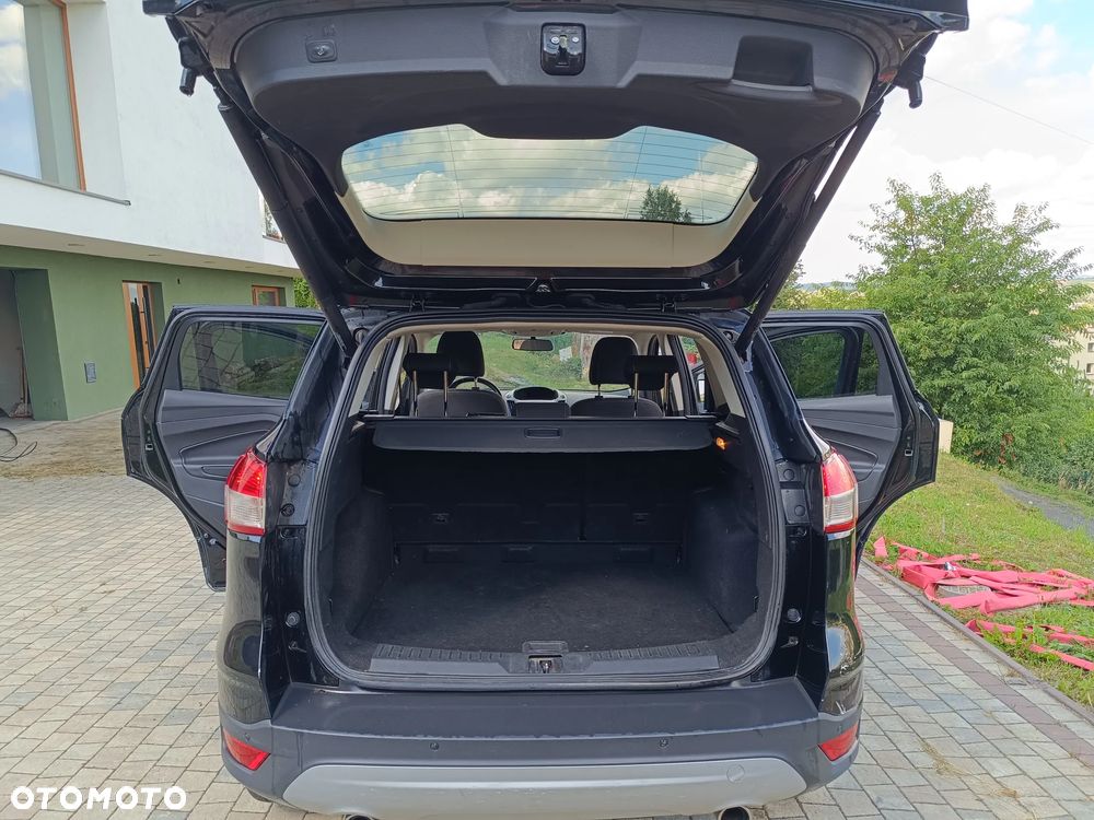 Ford Kuga - 12