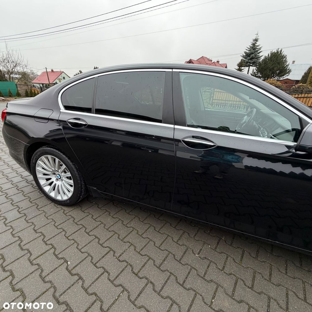 BMW Seria 7 740d xDrive - 13