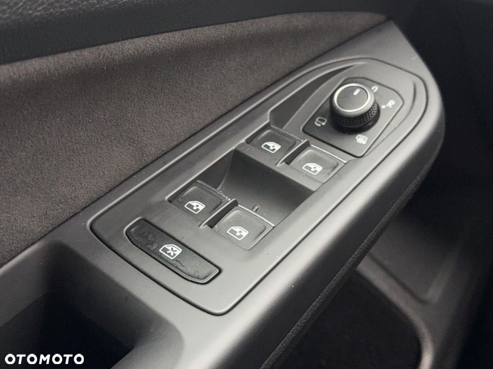Volkswagen Golf 1.5 eTSI mHEV Life Plus DSG - 26