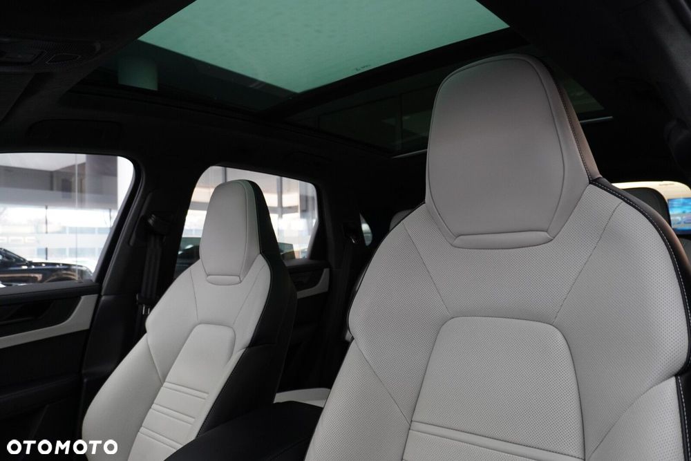 Porsche Cayenne GTS - 26