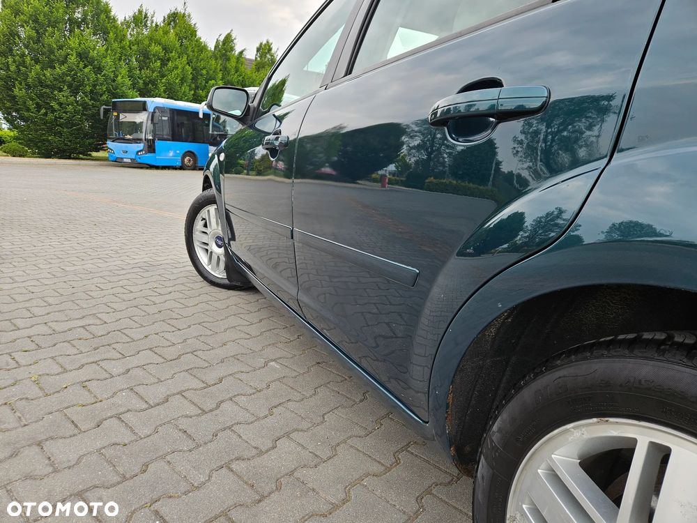 Ford Focus 1.6 TDCi Ghia - 18