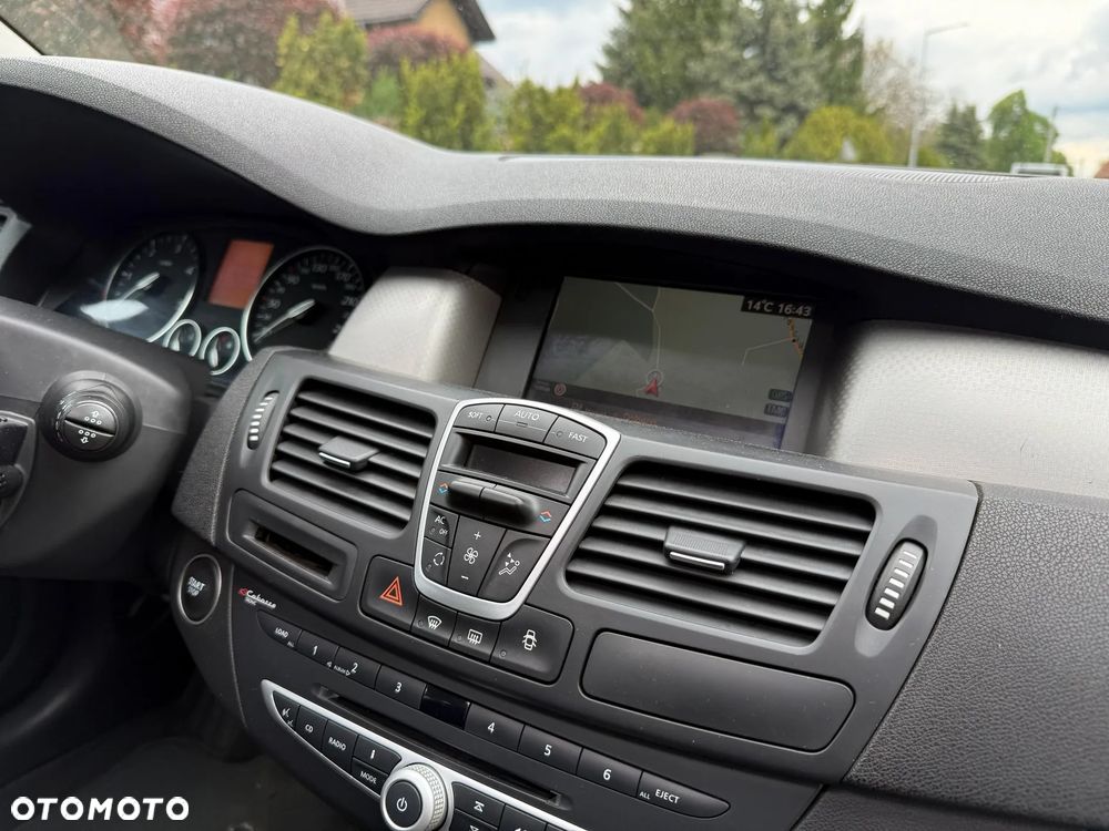 Renault Laguna dCi 110 FAP Limited - 14