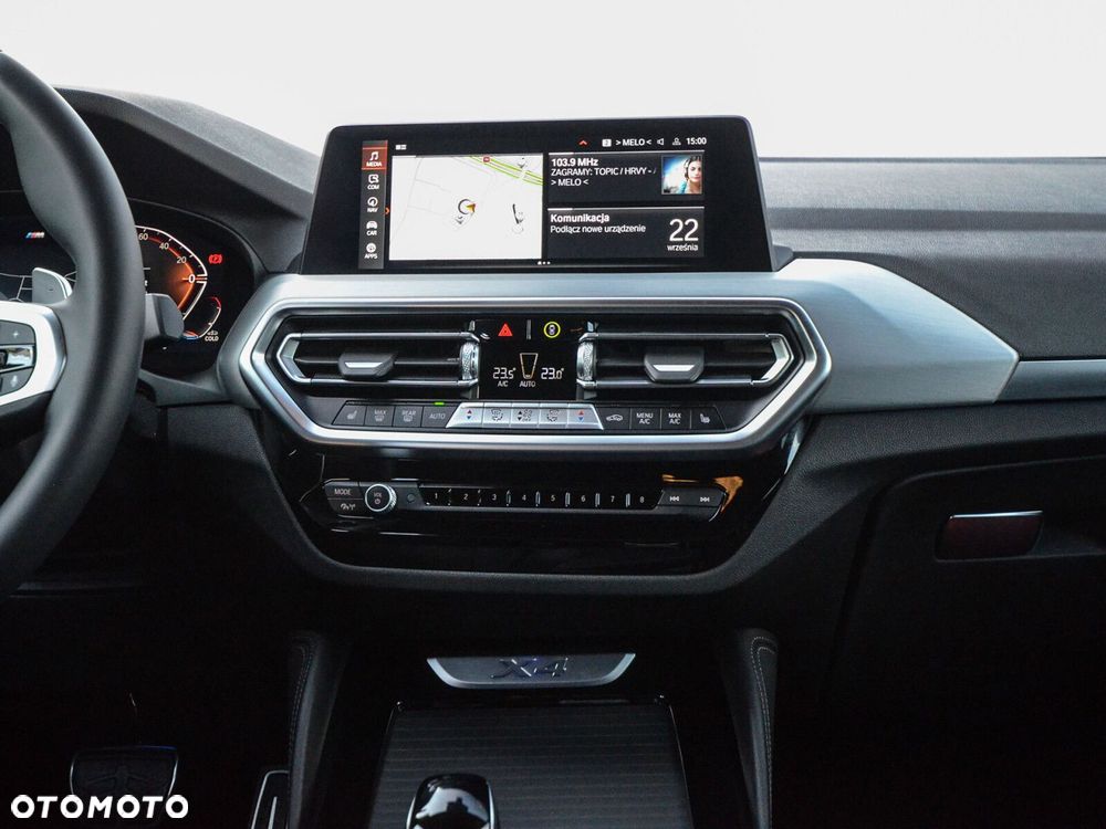BMW X4 - 33