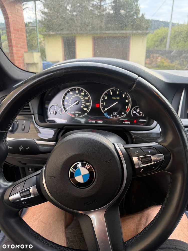 BMW Seria 5 528i xDrive - 9