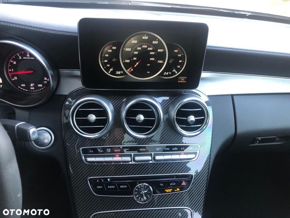 Mercedes-Benz Klasa C AMG 63 S AMG Speedshift 7G-MCT - 14