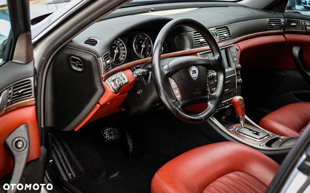 Lancia Thesis 2.4 JTD 20v Sportiva - 34