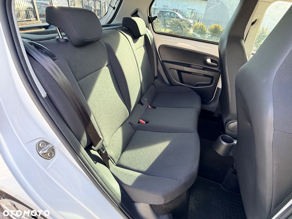 Volkswagen up! 1.0 move - 26