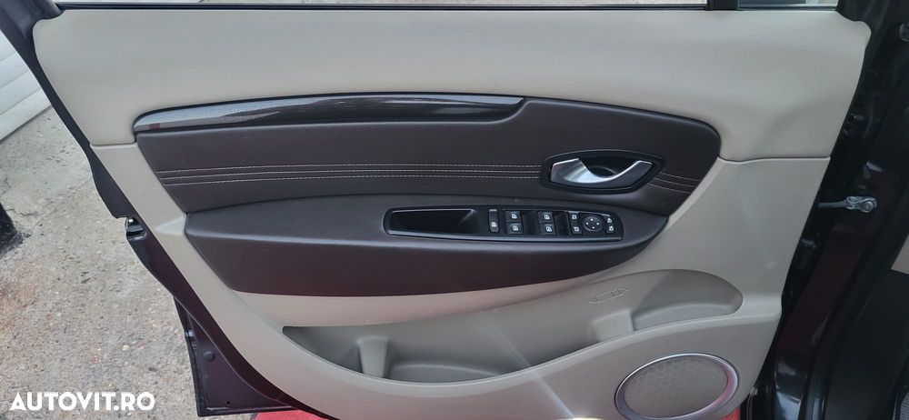 Renault Scenic - 13