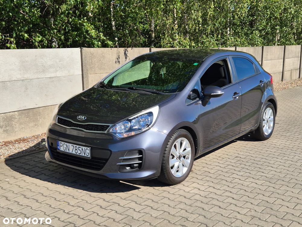 Kia Rio 1.2 Dream Team Edition - 24