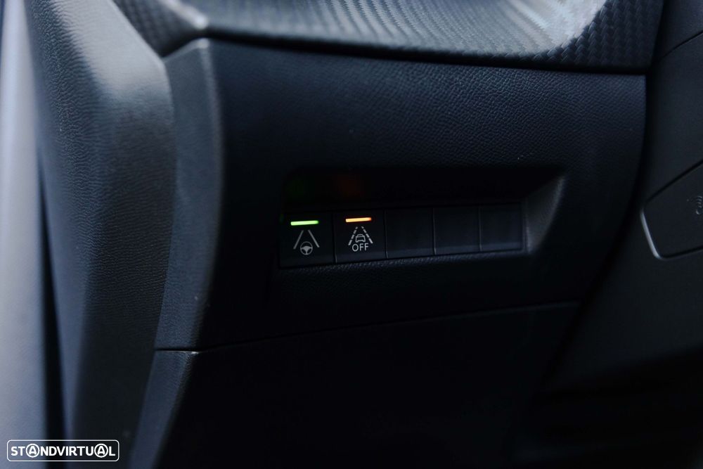 Peugeot 2008 1.2 PureTech GT Line EAT8 - 19