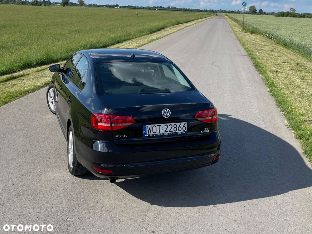 Volkswagen Jetta 1.2 TSI Comfortline - 8