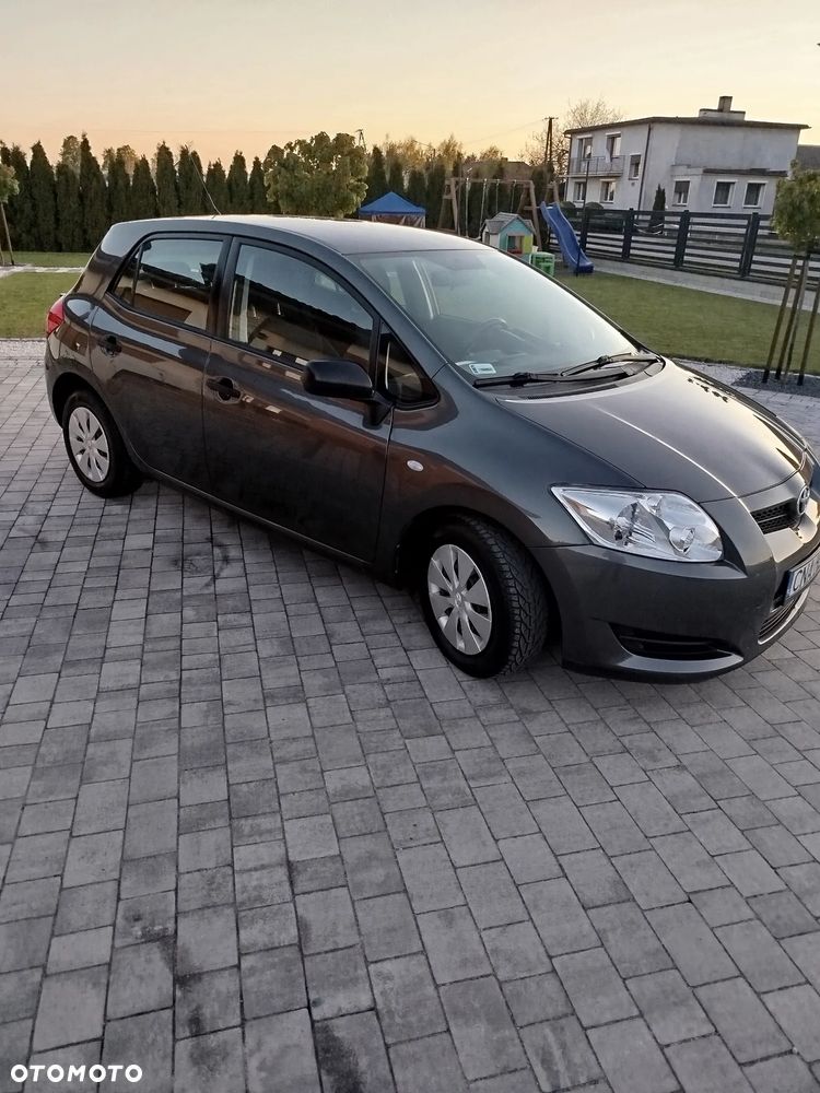 Toyota Auris 1.4 D-4D - 2