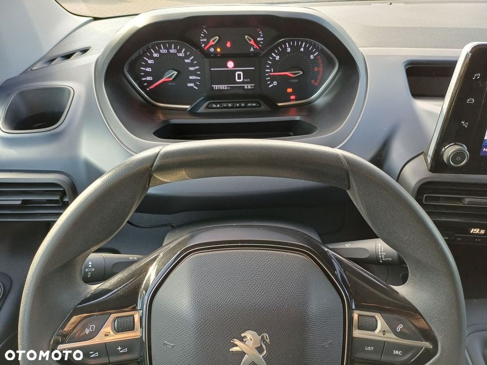 Peugeot Rifter - 23