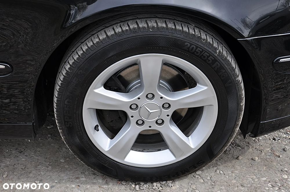 Mercedes-Benz Klasa C 180 Kompressor Automatik Avantgarde - 28