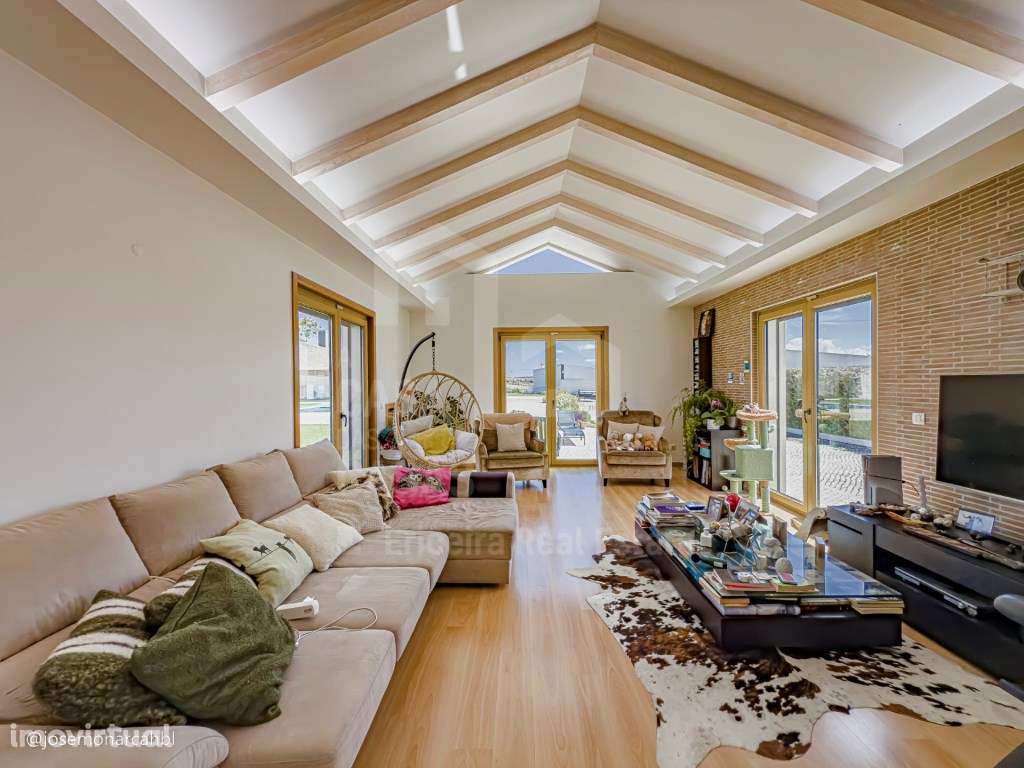 Vende Moradia T4 - Ericeira 11 Km, A Casa das Casas - Grande imagem: 2/43