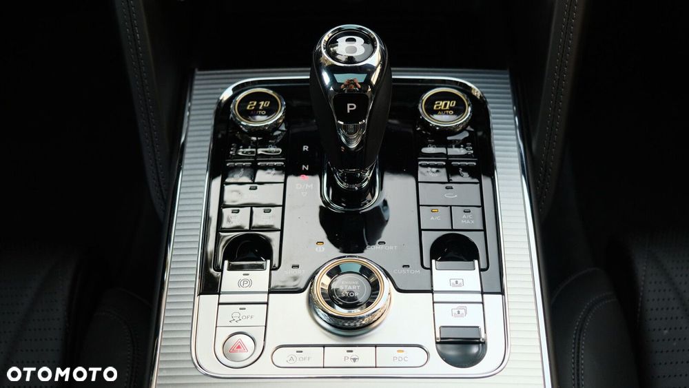 Bentley Flying Spur - 23