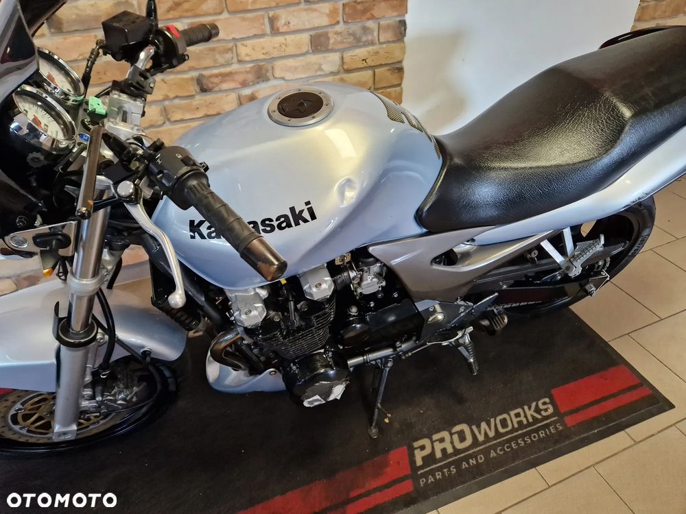 Kawasaki ZR - 6