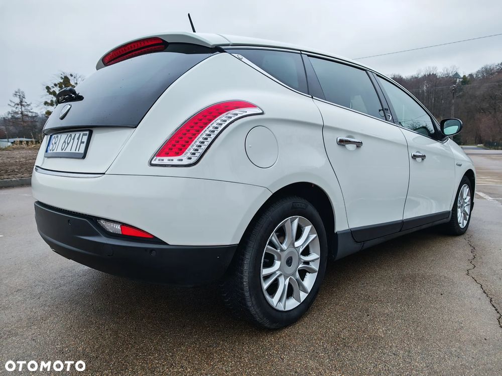 Lancia Delta 1.4 T-Jet 16v Oro - 29