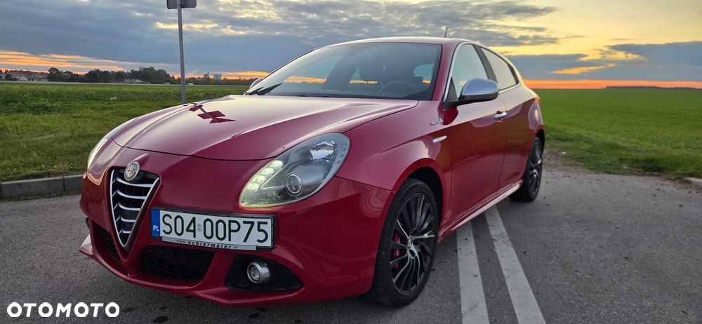 Alfa Romeo Giulietta 2014 photo 2