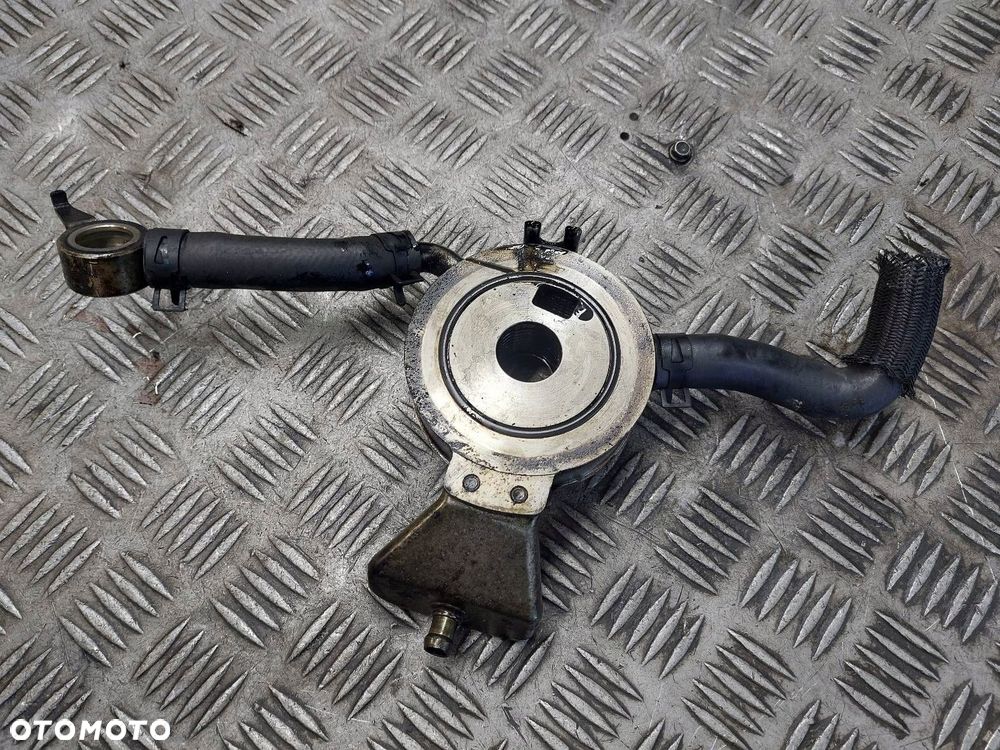 OBUDOWA PODSTAWA FILTRA OLEJU TOYOTA COROLLA E11 LIFT 2.0 D4D - 2