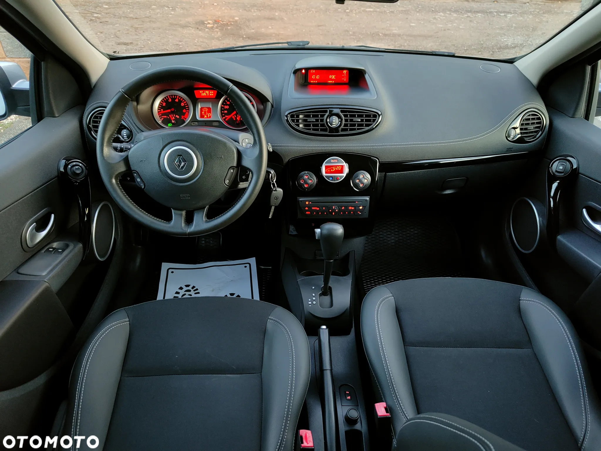 Renault Clio 1.6 16V Night&Day - 7
