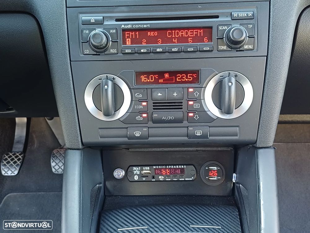Audi A3 2.0 FSI Sport - 26