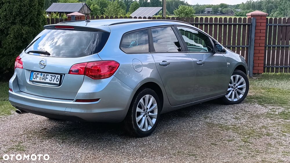 Opel Astra 1.4 Turbo - 4
