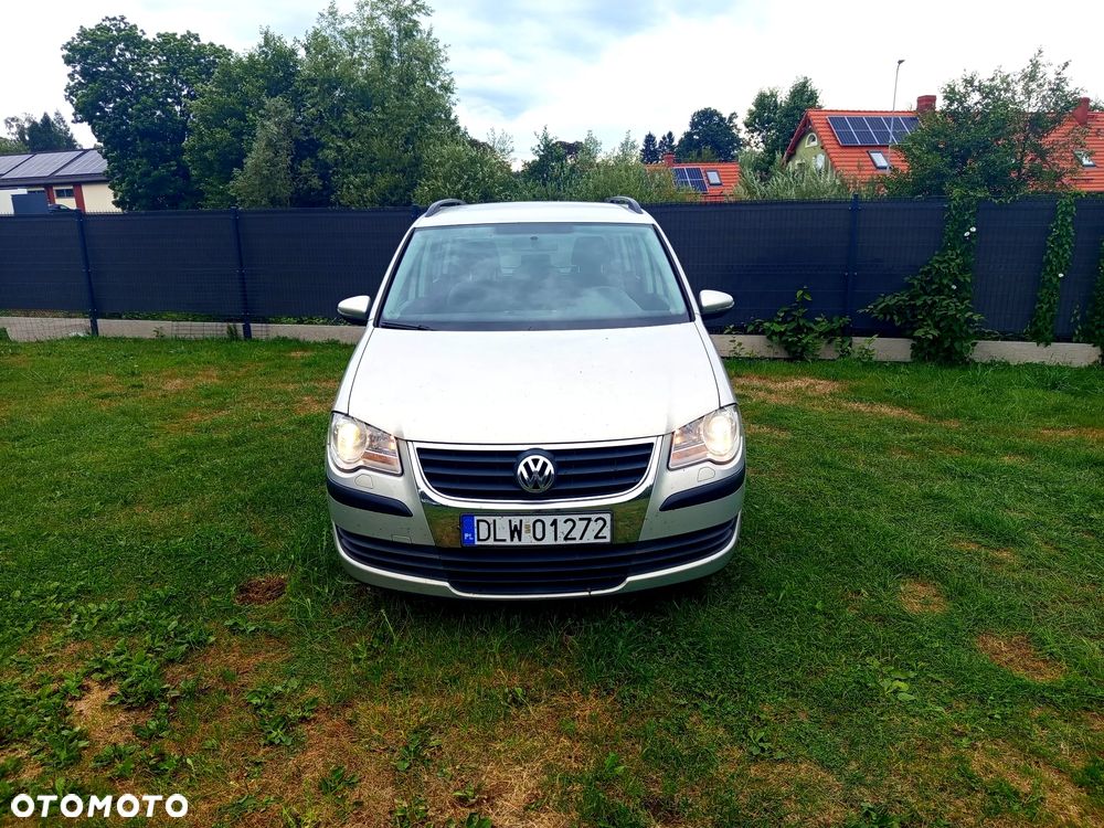 Volkswagen Touran 1.9 TDI DPF Blue Motion Conceptline - 2