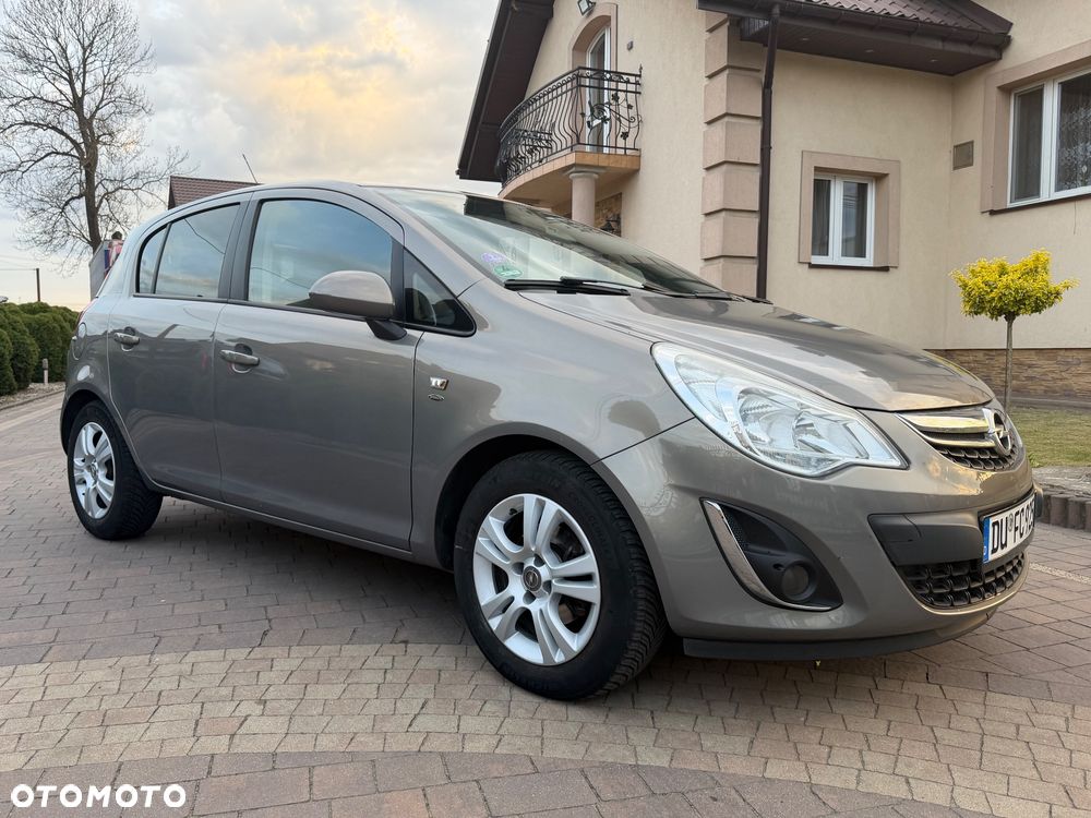 Opel Corsa 1.4 16V Satellite - 4