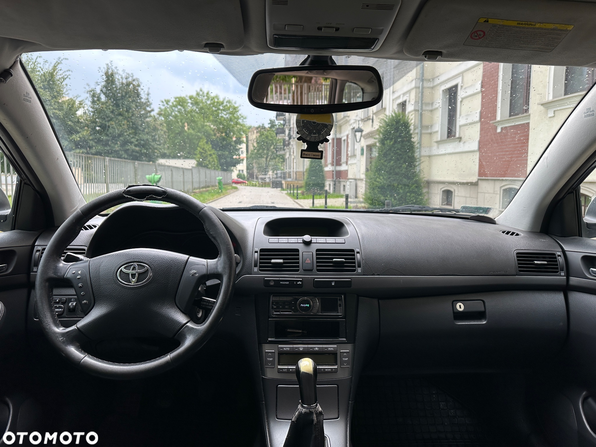 Toyota Avensis 2.0 D-4D High - 15