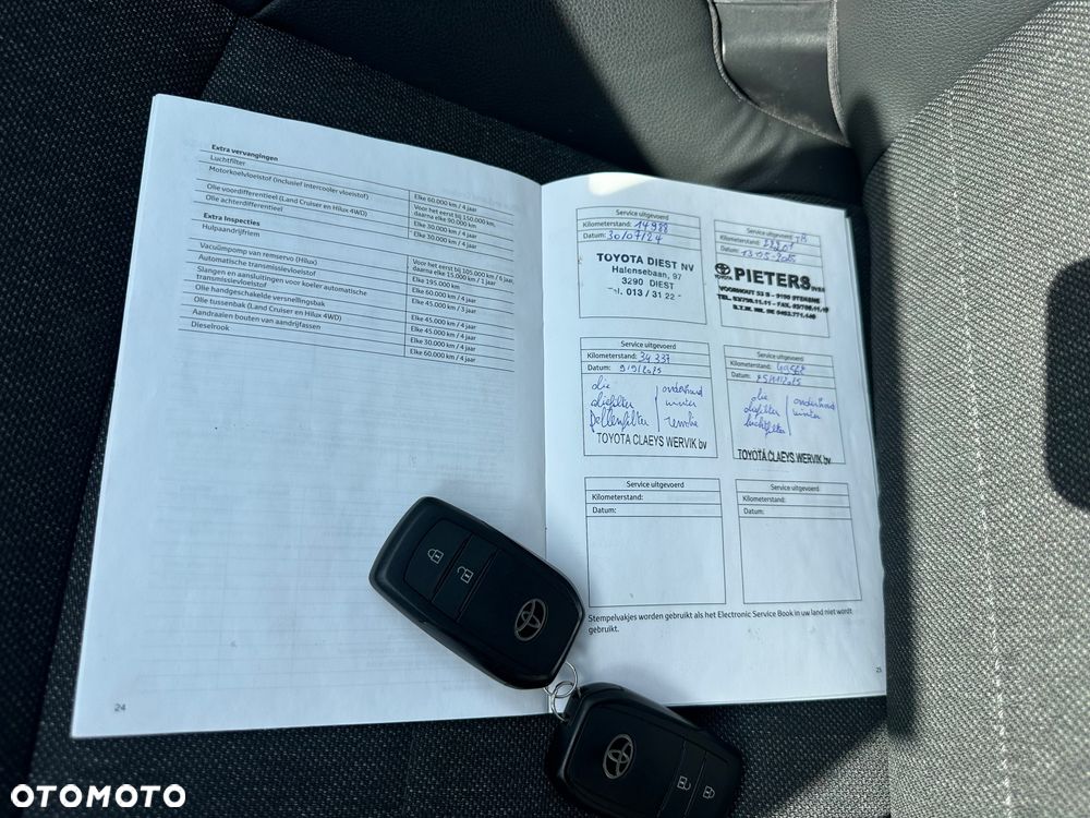 Toyota Corolla 1.8 Business Edition - 24