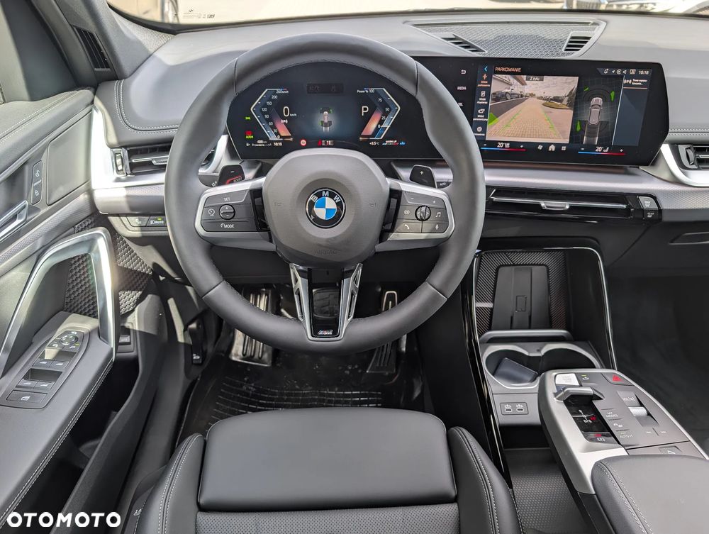 BMW X1 sDrive18i - 12
