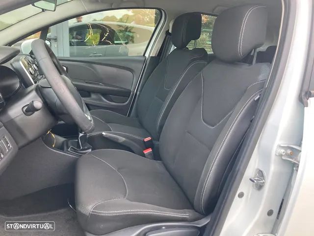 Renault Clio 1.5 dCi Dynamique S - 23