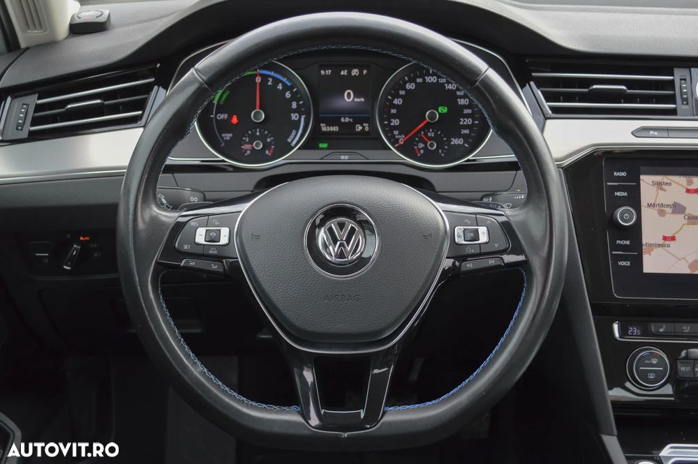 Volkswagen Passat 1.4 TSI DSG GTE - 38