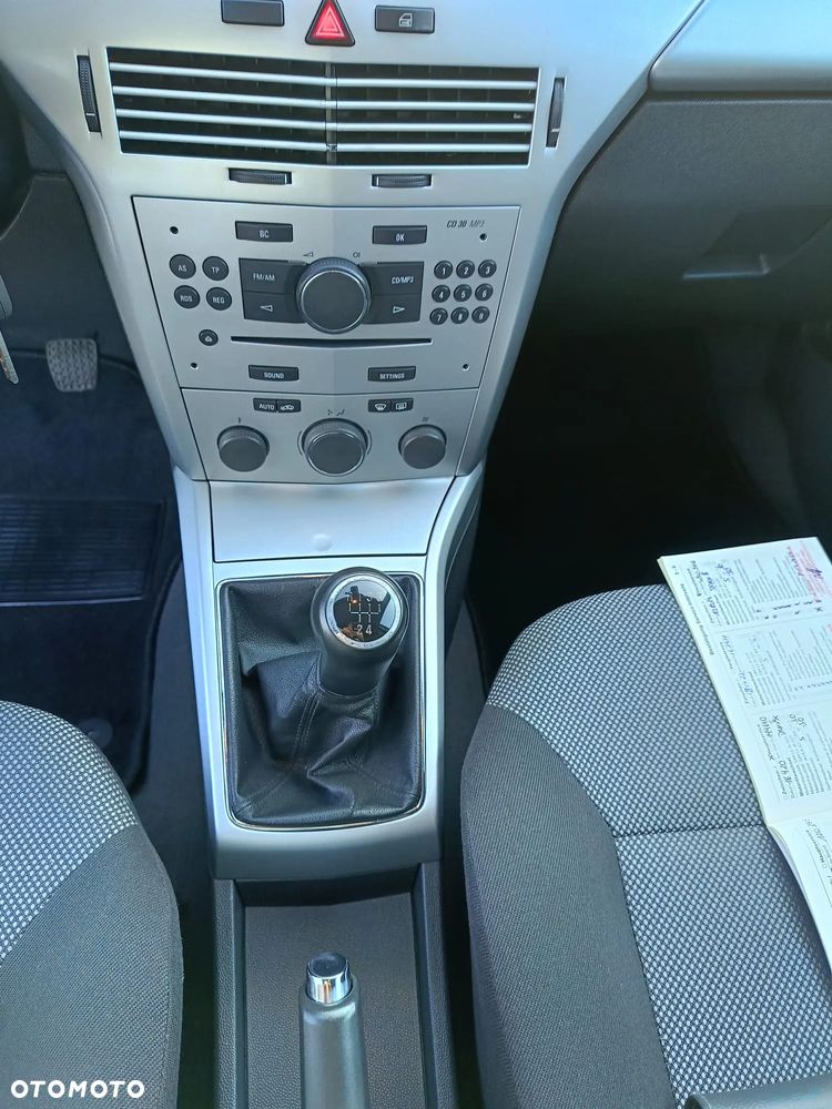 Opel Astra 1.6 Edition Sport - 19