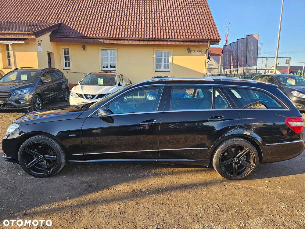 Mercedes-Benz Klasa E 350 CDI DPF BlueEFFICIENCY 7G-TRONIC Elegance - 3